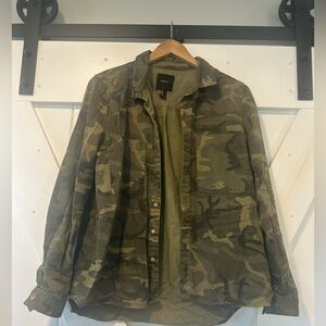 Forever 21 camo button down shirt jacket